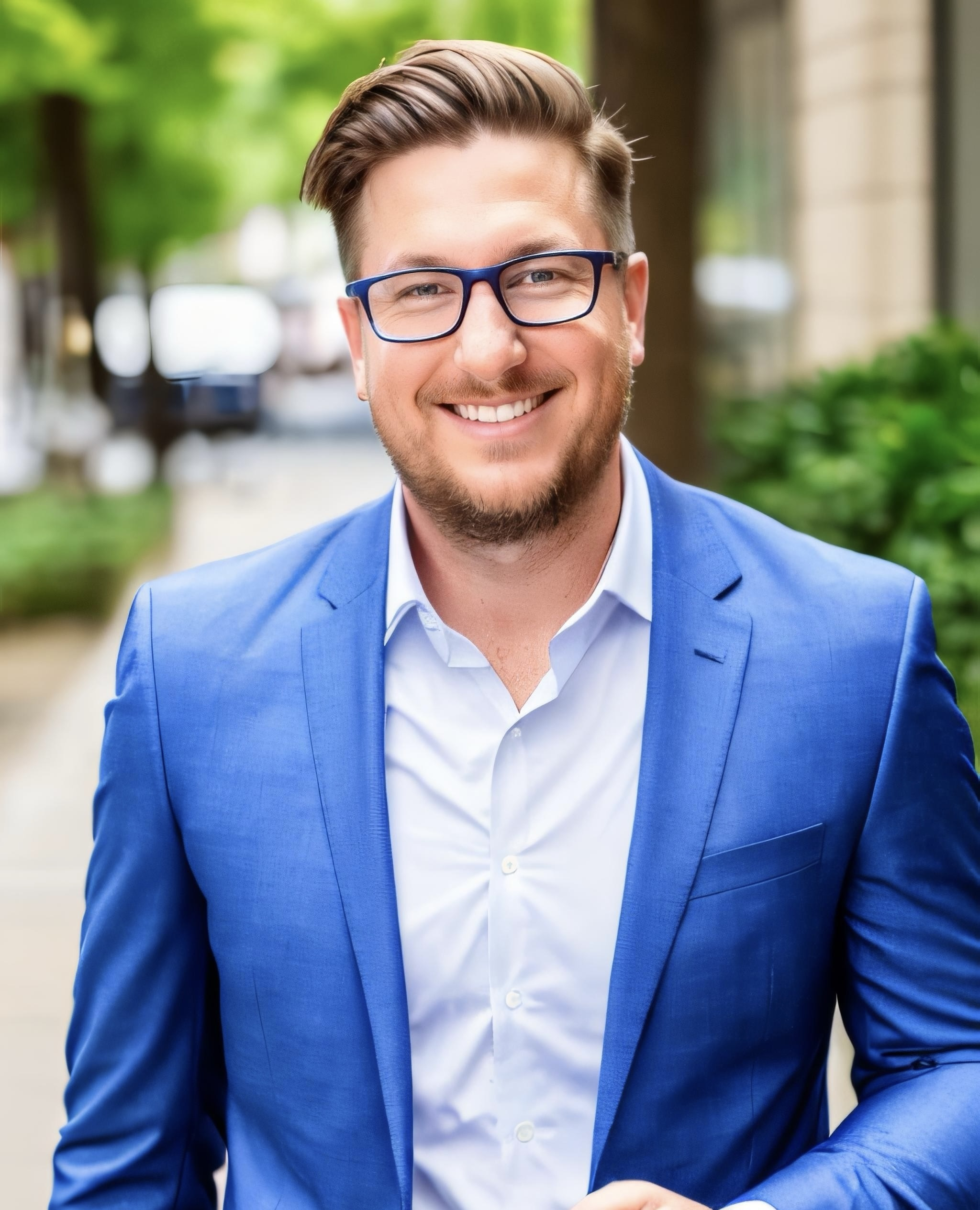 Adam Bielanski Headshot