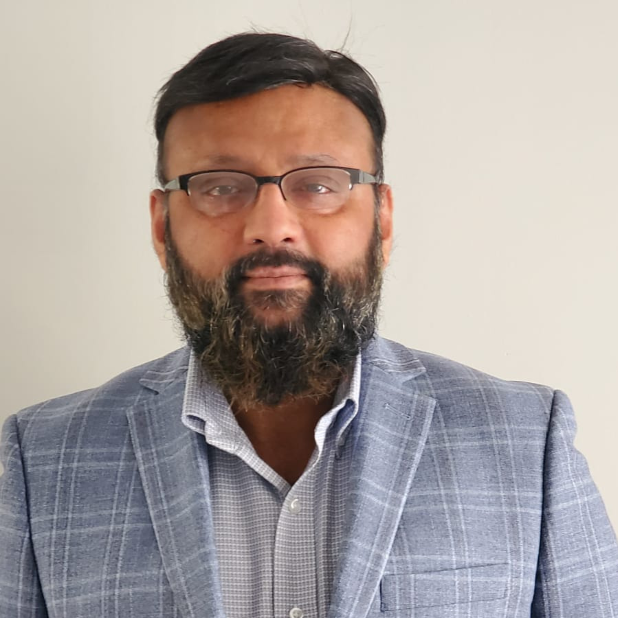 Omer Mutaqi Headshot